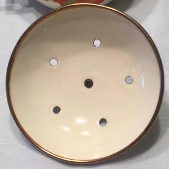 Enamel Pot with Lid  Lid has Six Holes for Scent Release , Bronze Handles - Picture 5 of 6